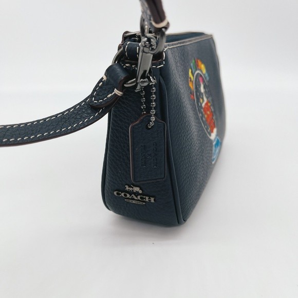 Coach X Peanuts CE859 Nolita 19 With Snoopy Let It Snow Motif Wristlet NWT $228 - Picture 3 of 12